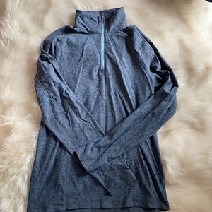 Lulu Lemon men’s blue long sleeved top